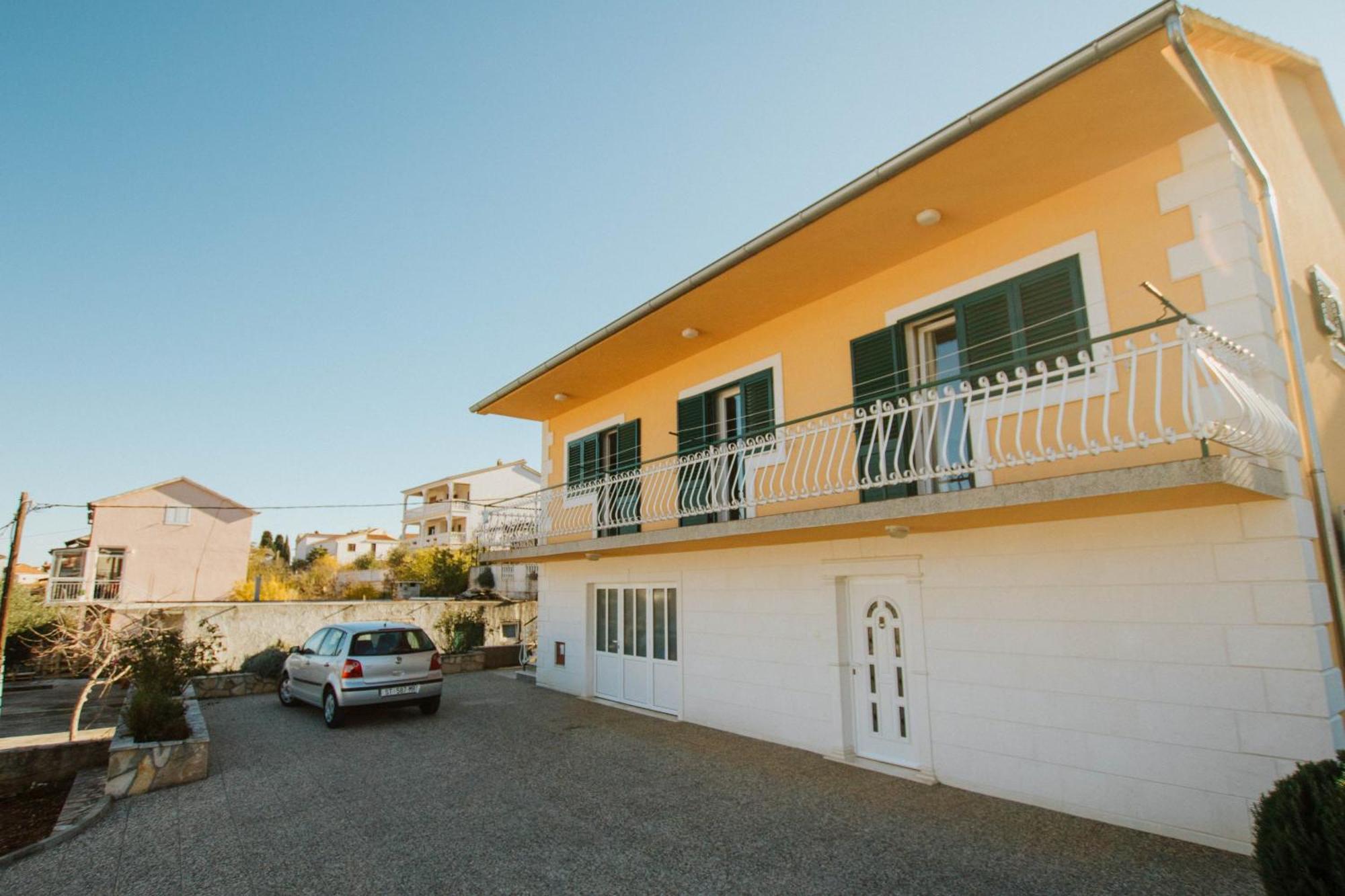 Apartments With A Parking Space Marina, Trogir - 11554 Екстериор снимка